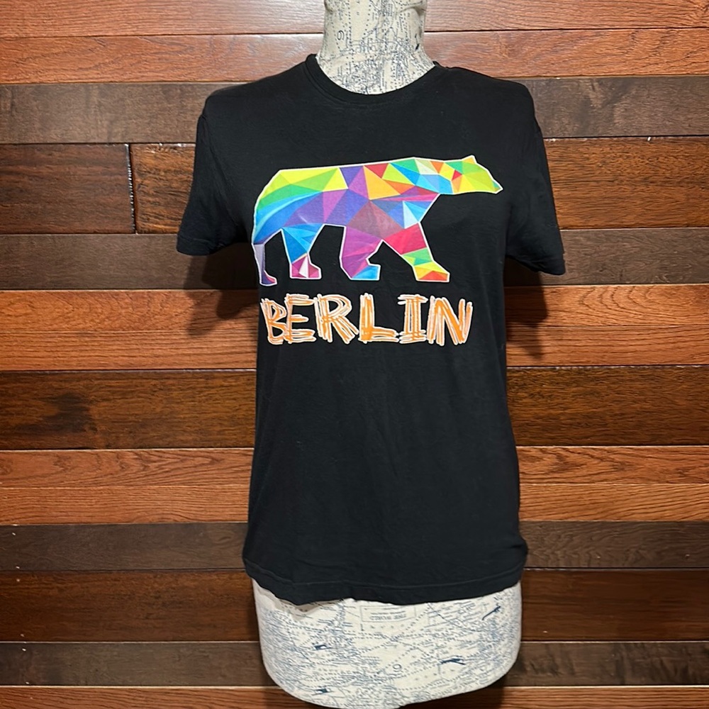 Roly Crew Neck Short Sleeve Black Graphic Tee Shirt